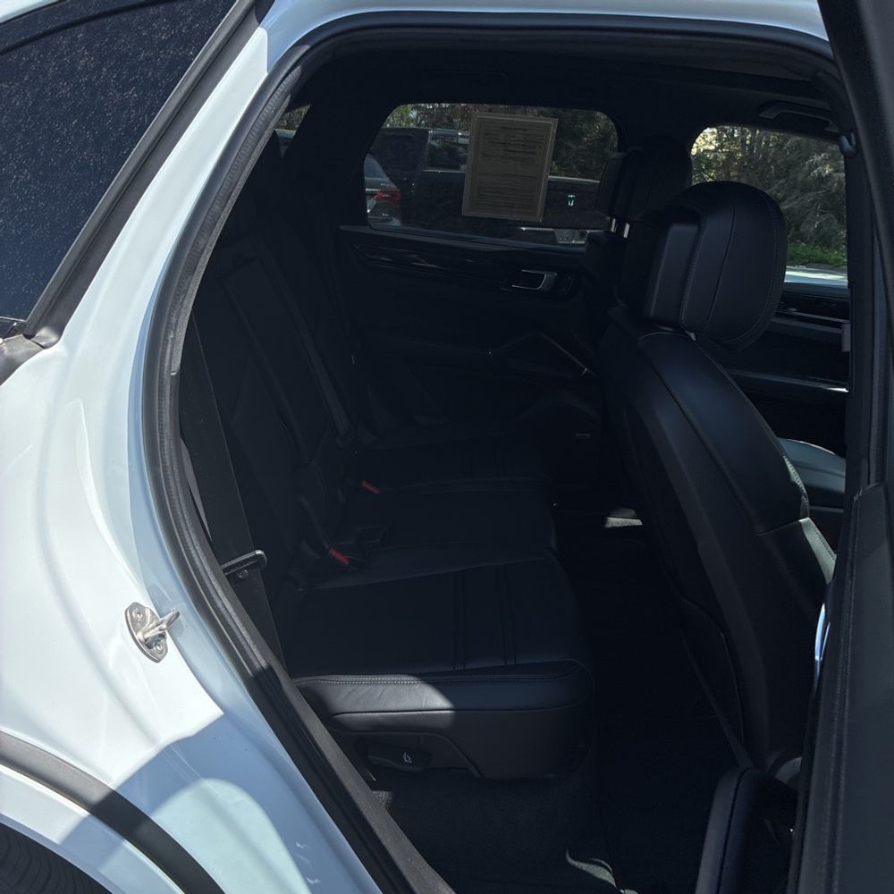 2022 Porsche Cayenne S