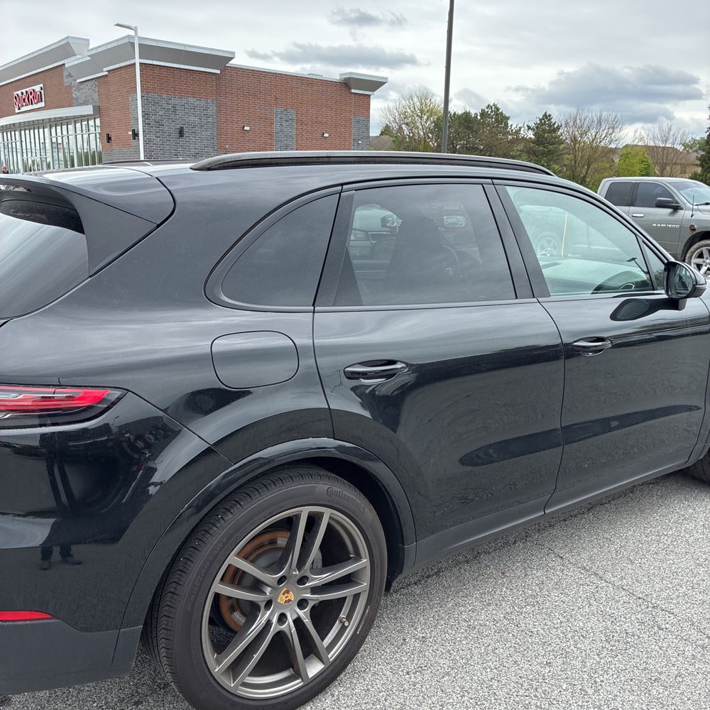 2023 Porsche Cayenne S Platinum Edition