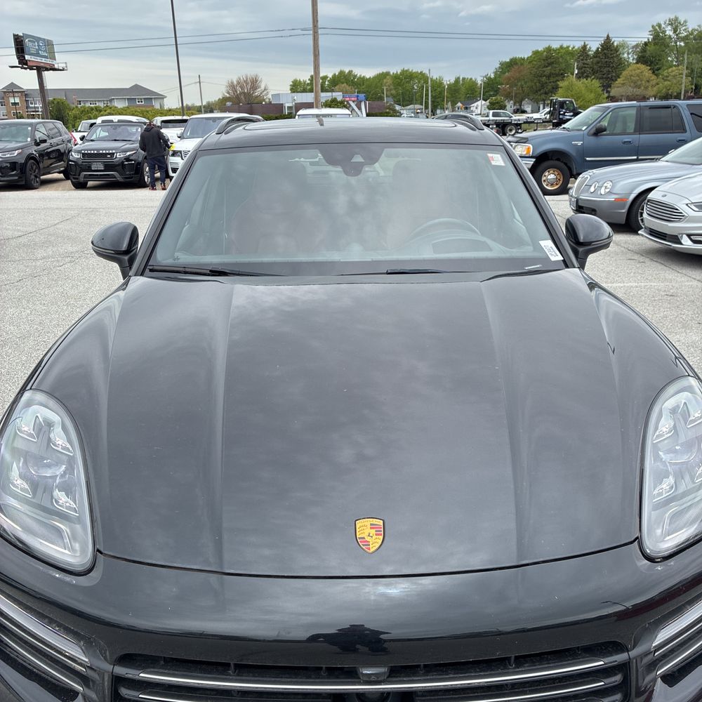 2023 Porsche Cayenne S Platinum Edition