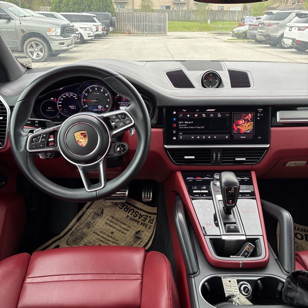 2023 Porsche Cayenne S Platinum Edition