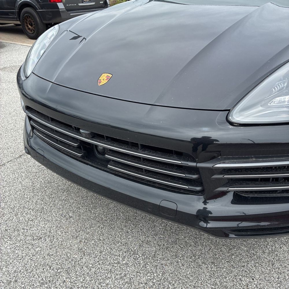 2023 Porsche Cayenne S Platinum Edition