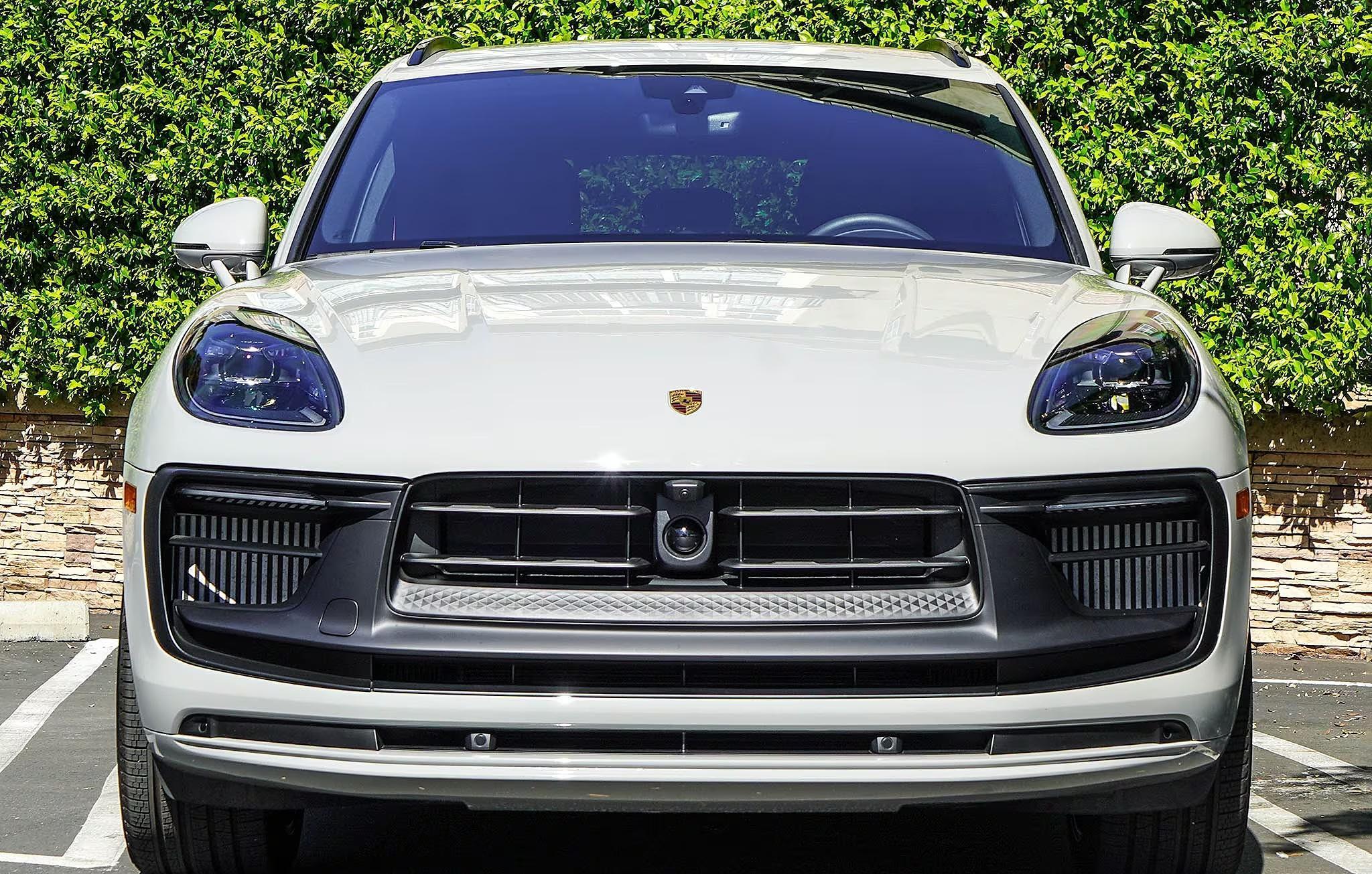 2025 Porsche Macan GTS