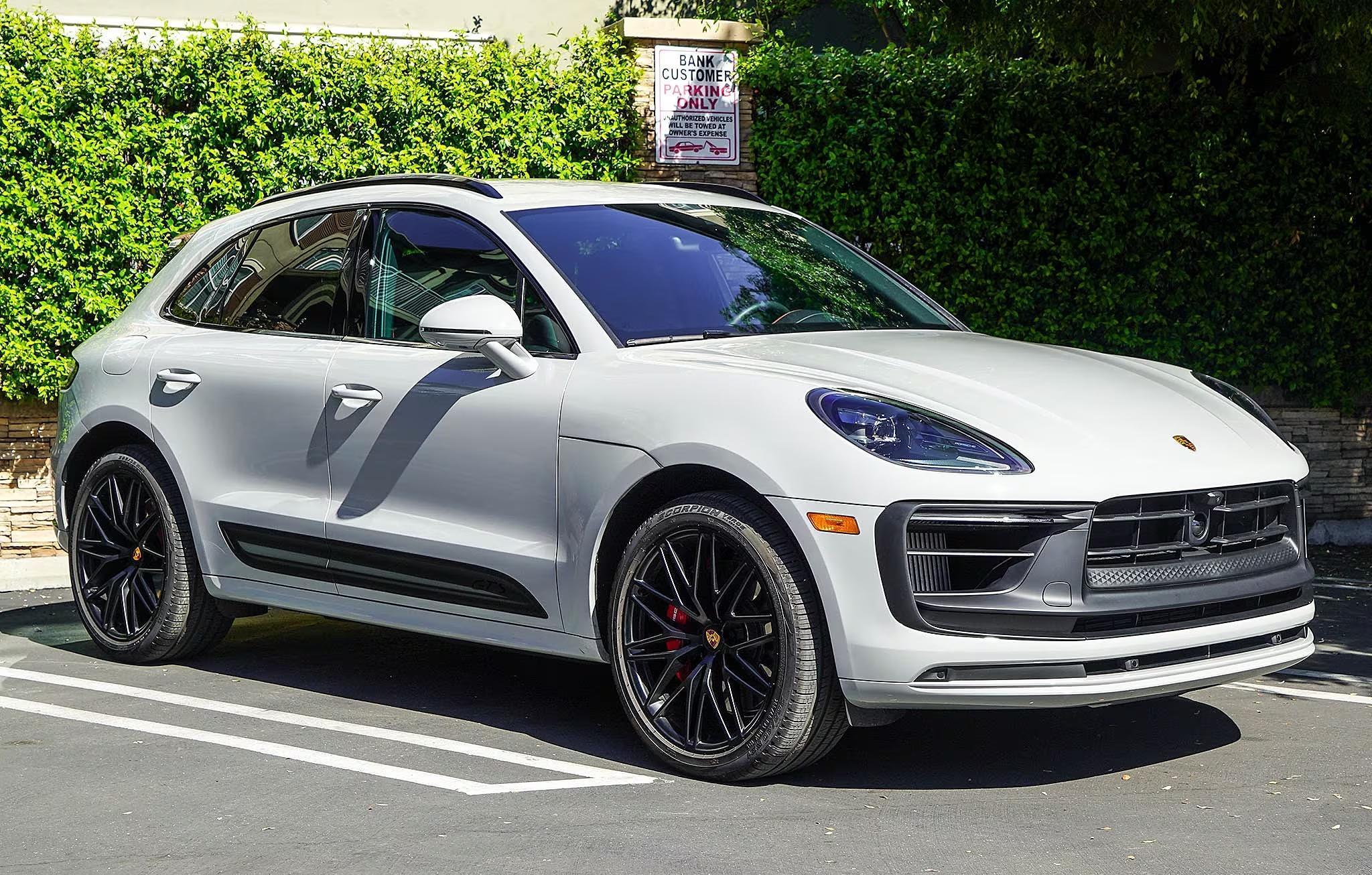 2025 Porsche Macan GTS