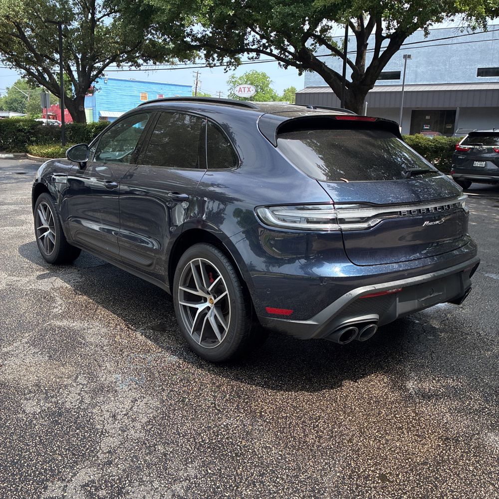 2022 Porsche Macan S