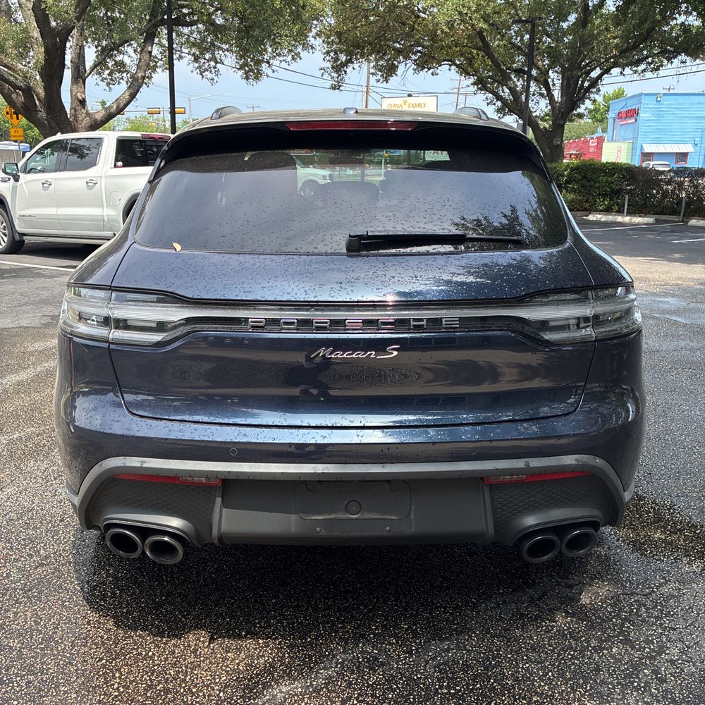 2022 Porsche Macan S