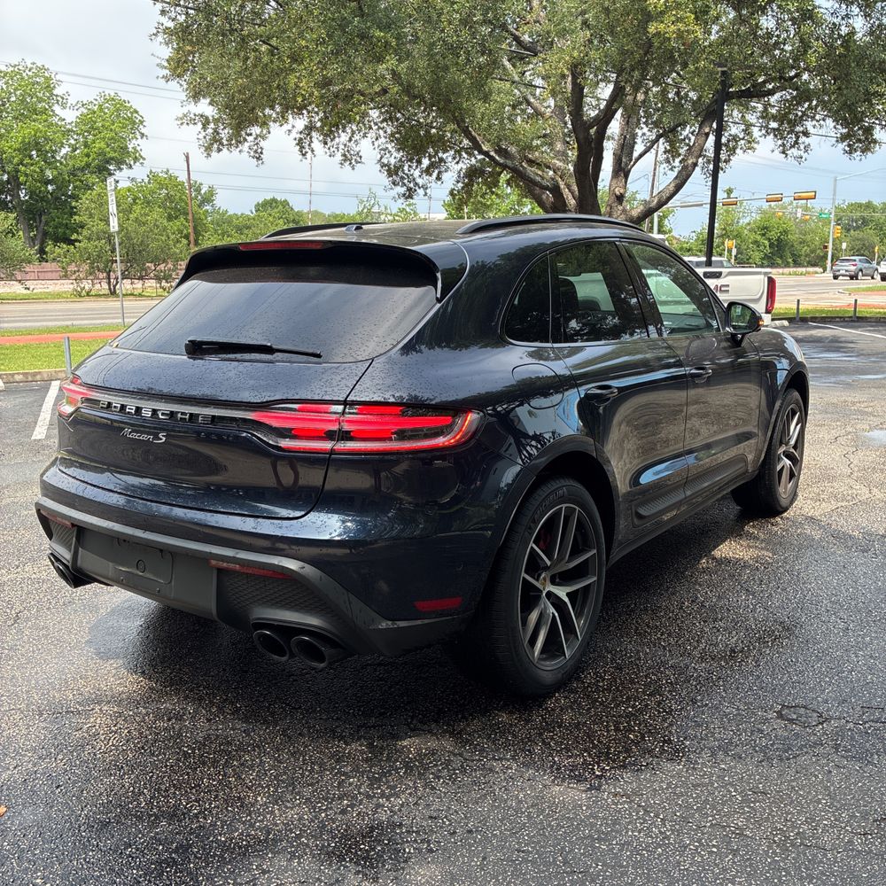 2022 Porsche Macan S