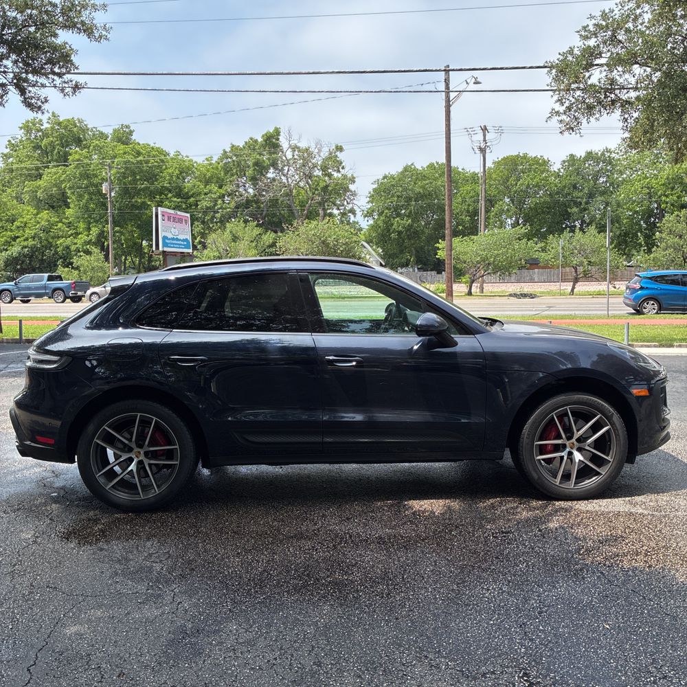 2022 Porsche Macan S