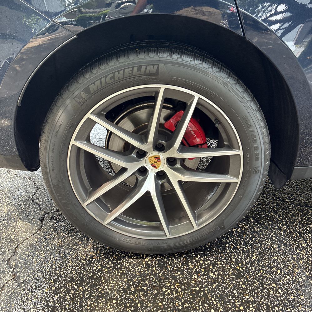 2022 Porsche Macan S