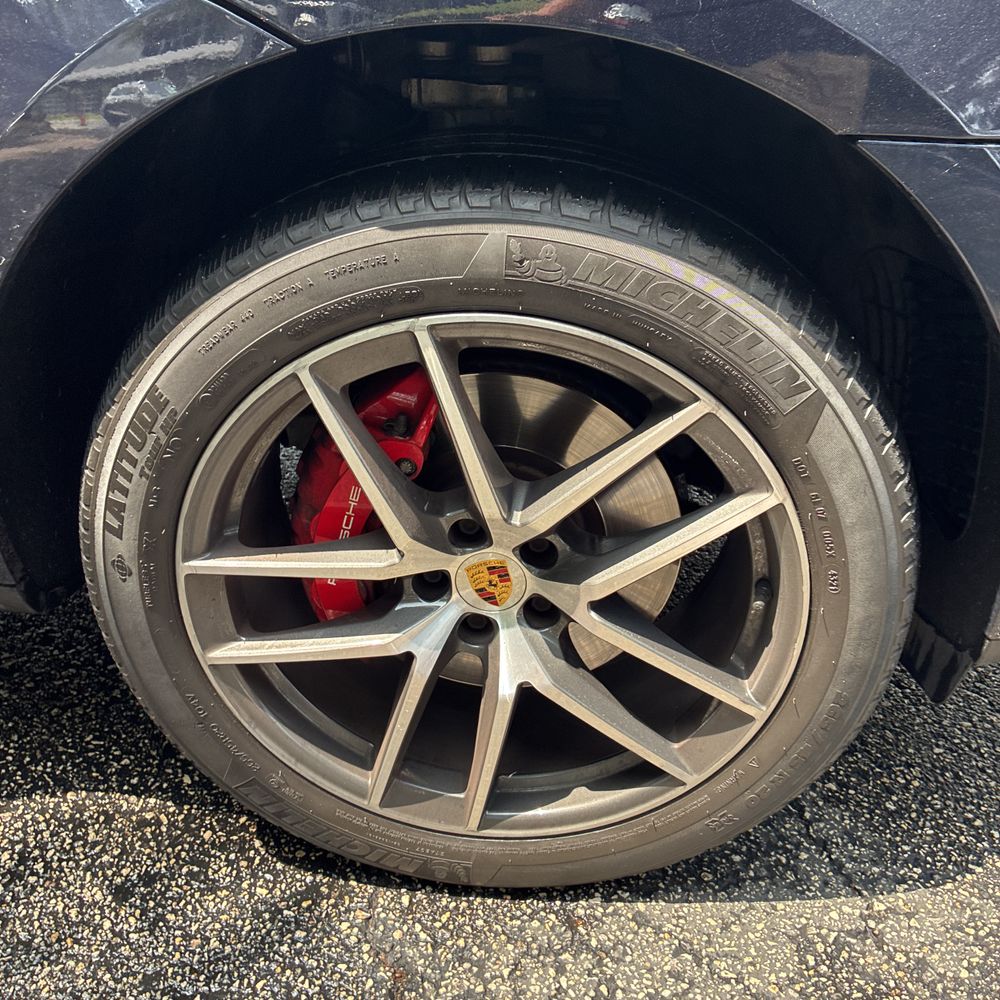 2022 Porsche Macan S