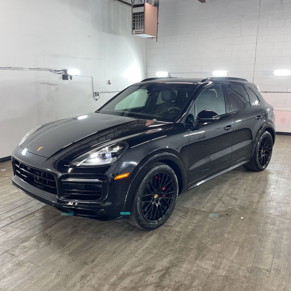 2023 Porsche Cayenne GTS