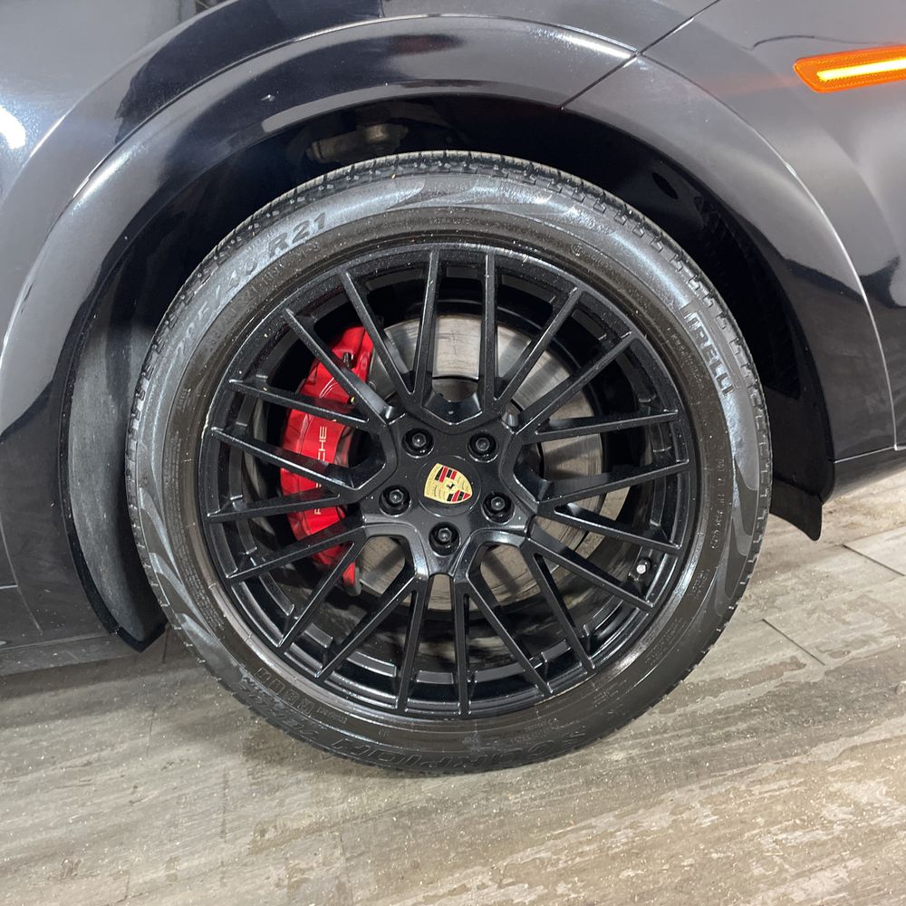 2023 Porsche Cayenne GTS