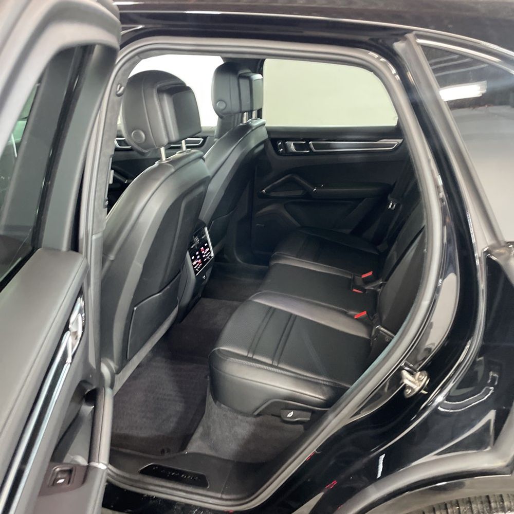 2023 Porsche Cayenne GTS