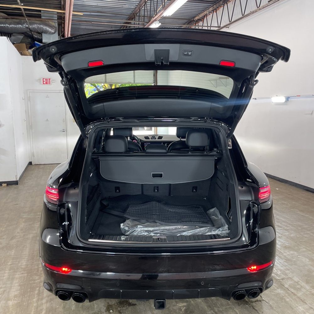 2023 Porsche Cayenne GTS