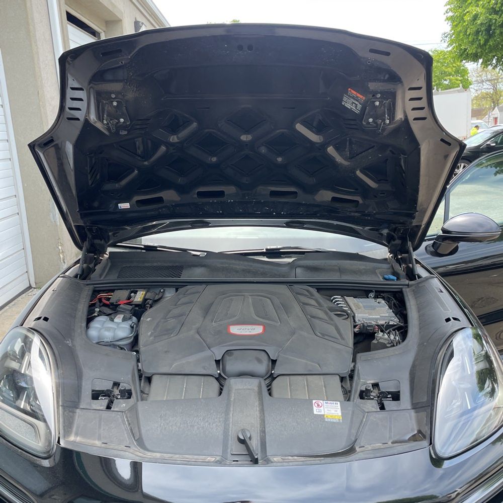 2023 Porsche Cayenne GTS
