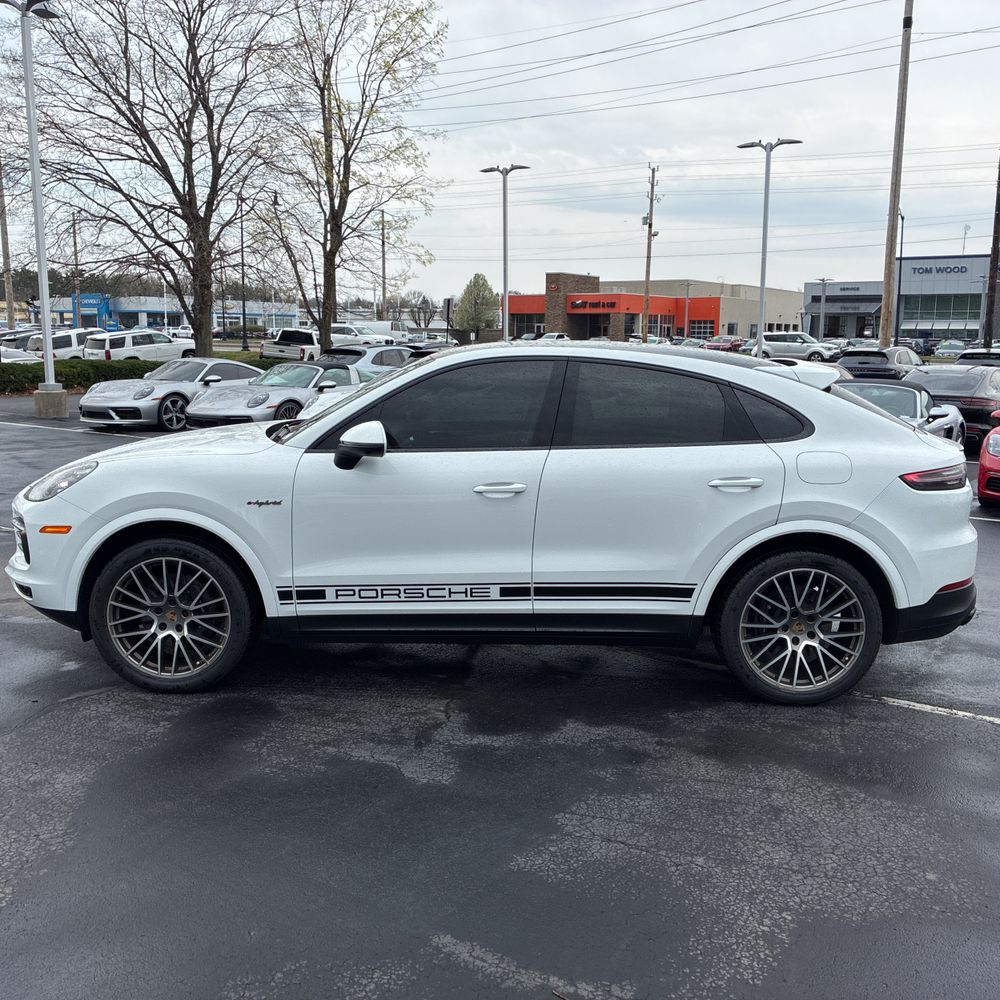 2022 Porsche Cayenne E-Hybrid Coupe Platinum Edition