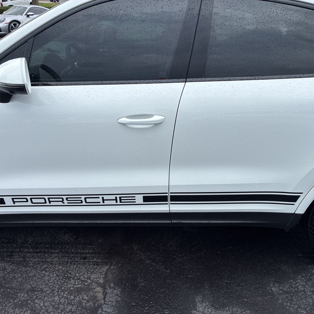 2022 Porsche Cayenne E-Hybrid Coupe Platinum Edition
