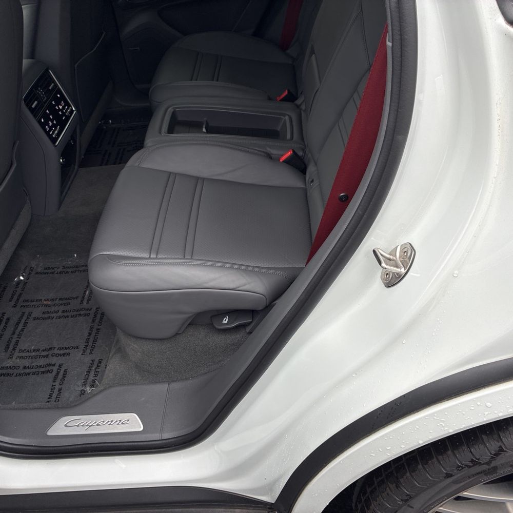 2022 Porsche Cayenne E-Hybrid Coupe Platinum Edition
