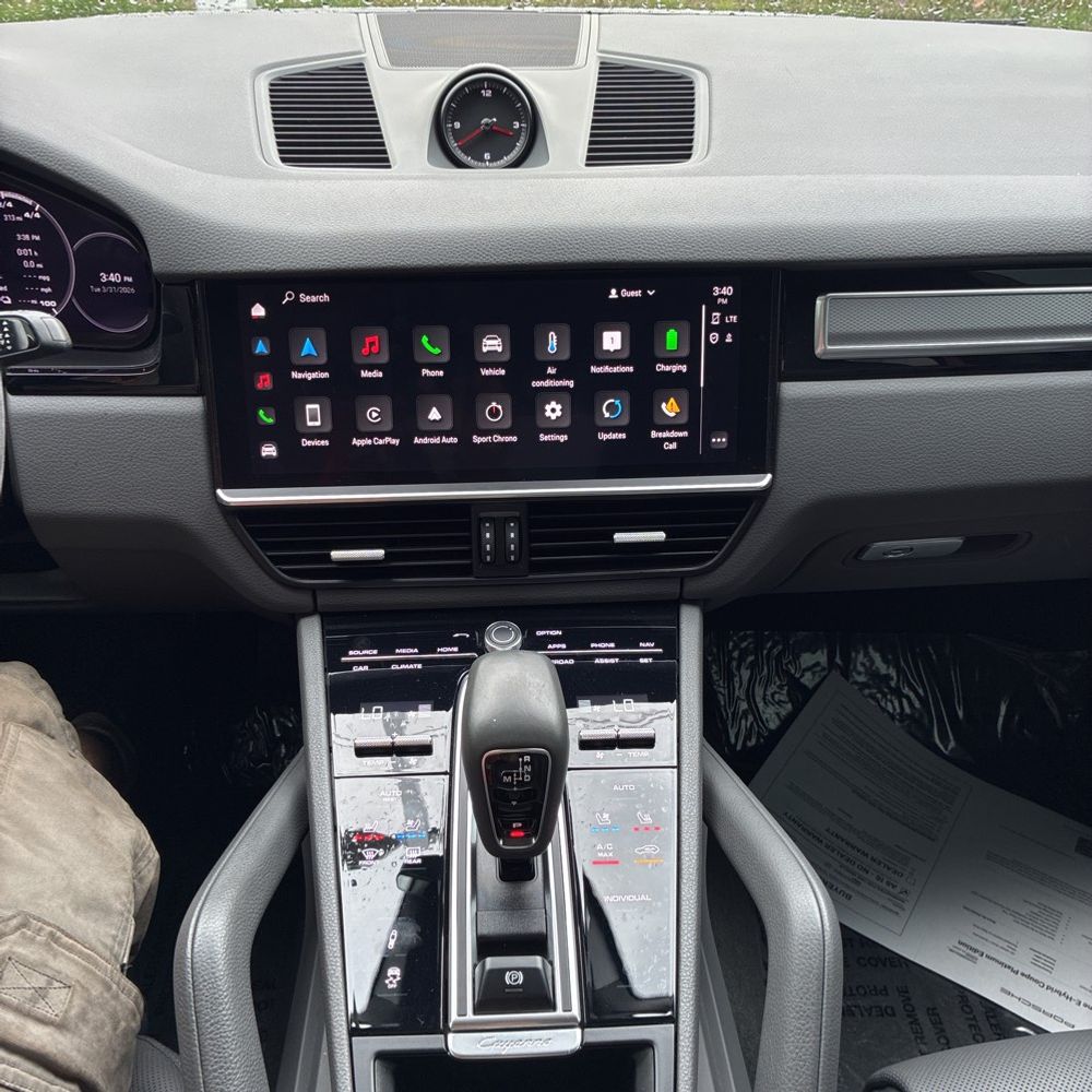 2022 Porsche Cayenne E-Hybrid Coupe Platinum Edition