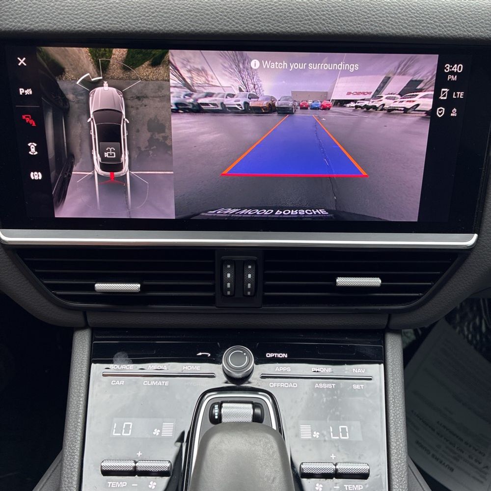 2022 Porsche Cayenne E-Hybrid Coupe Platinum Edition