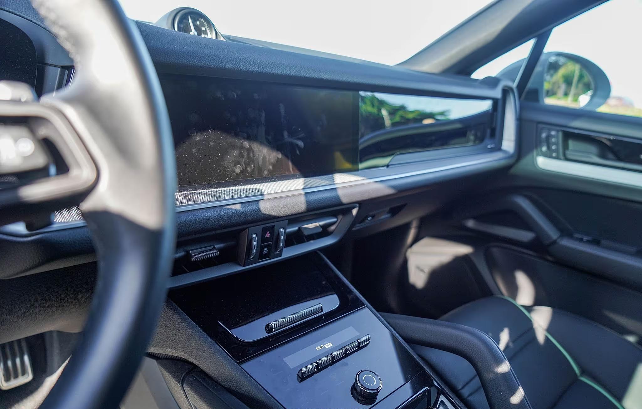 2024 Porsche Cayenne S Coupe