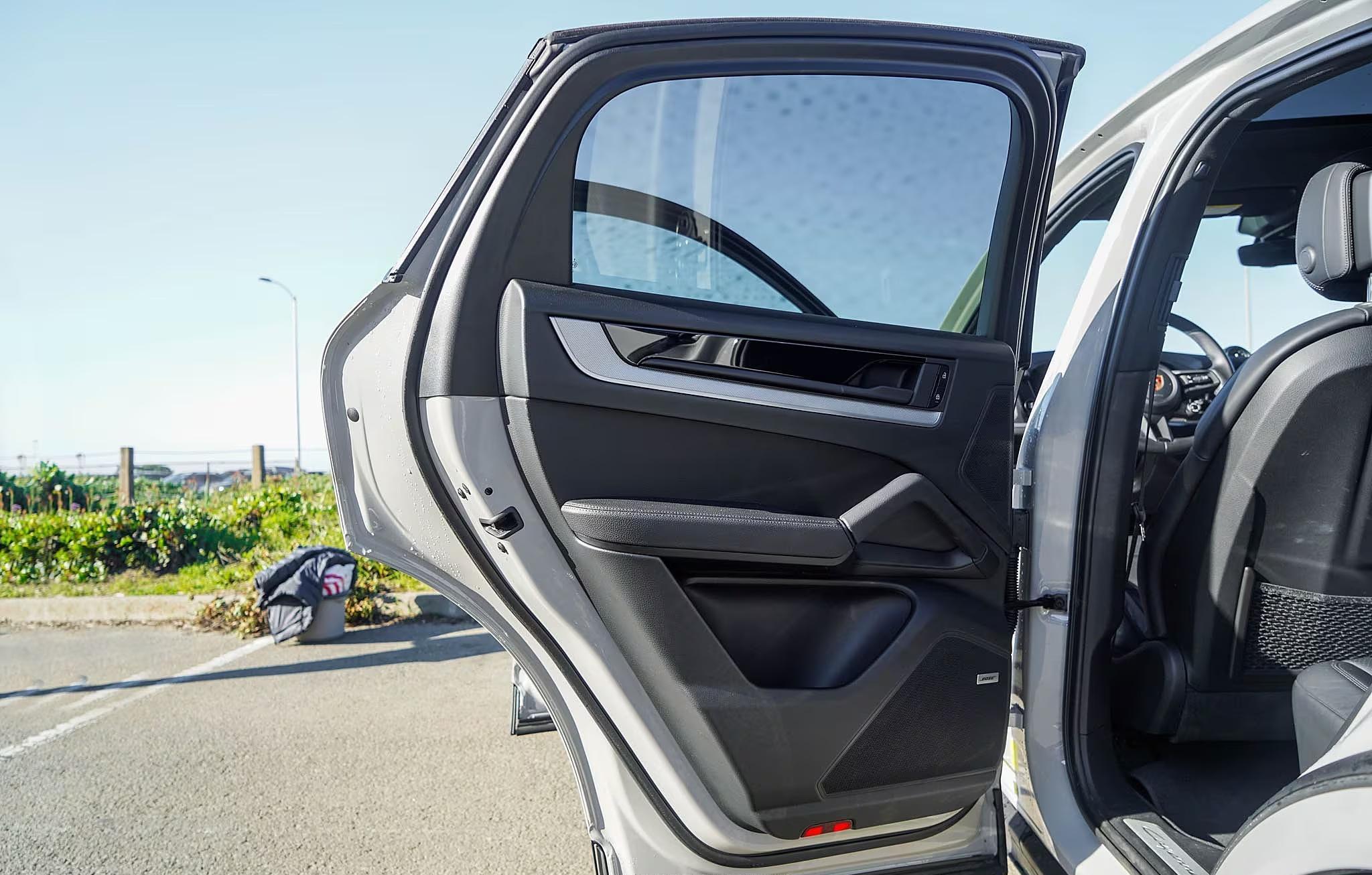 2024 Porsche Cayenne S Coupe