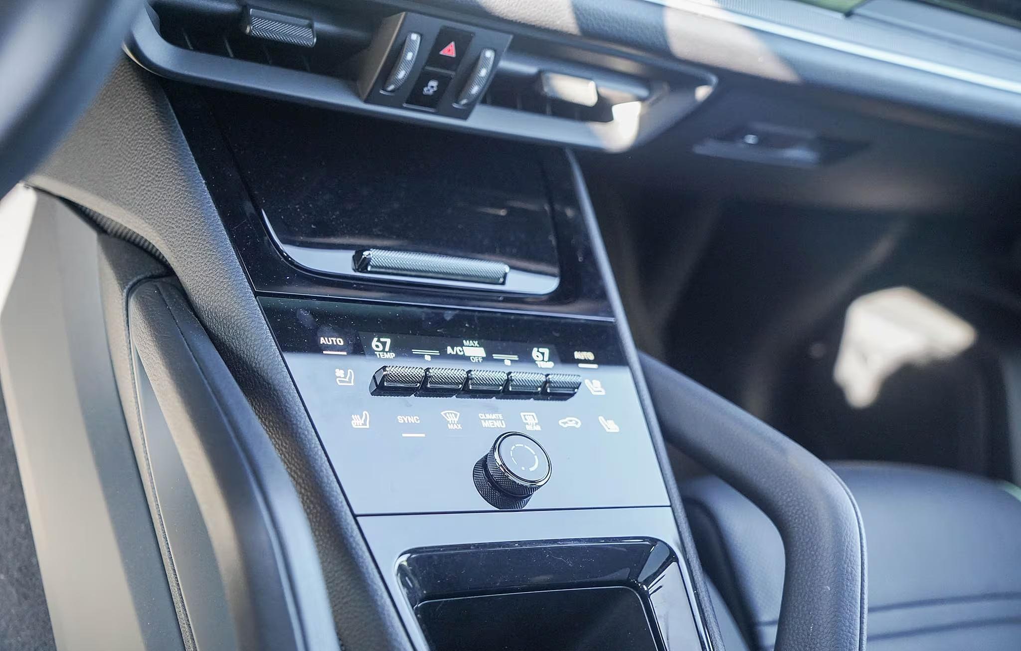 2024 Porsche Cayenne S Coupe