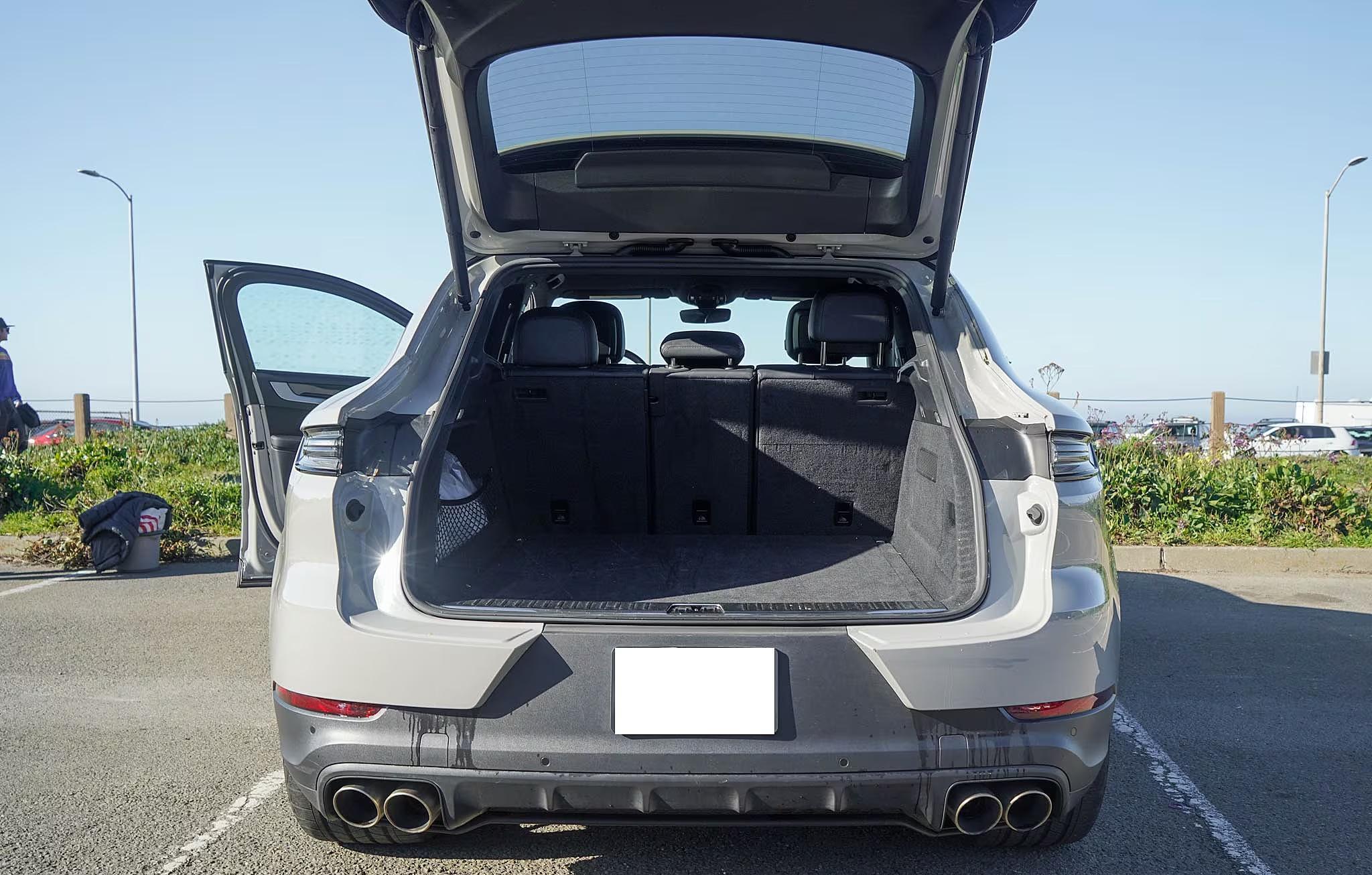 2024 Porsche Cayenne S Coupe